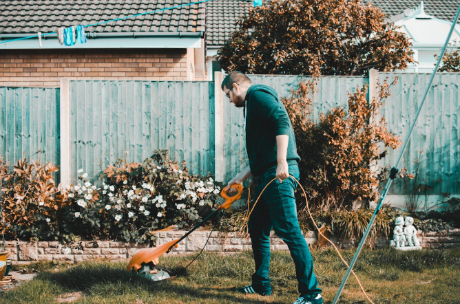 Mow and Maintain Your Lawn